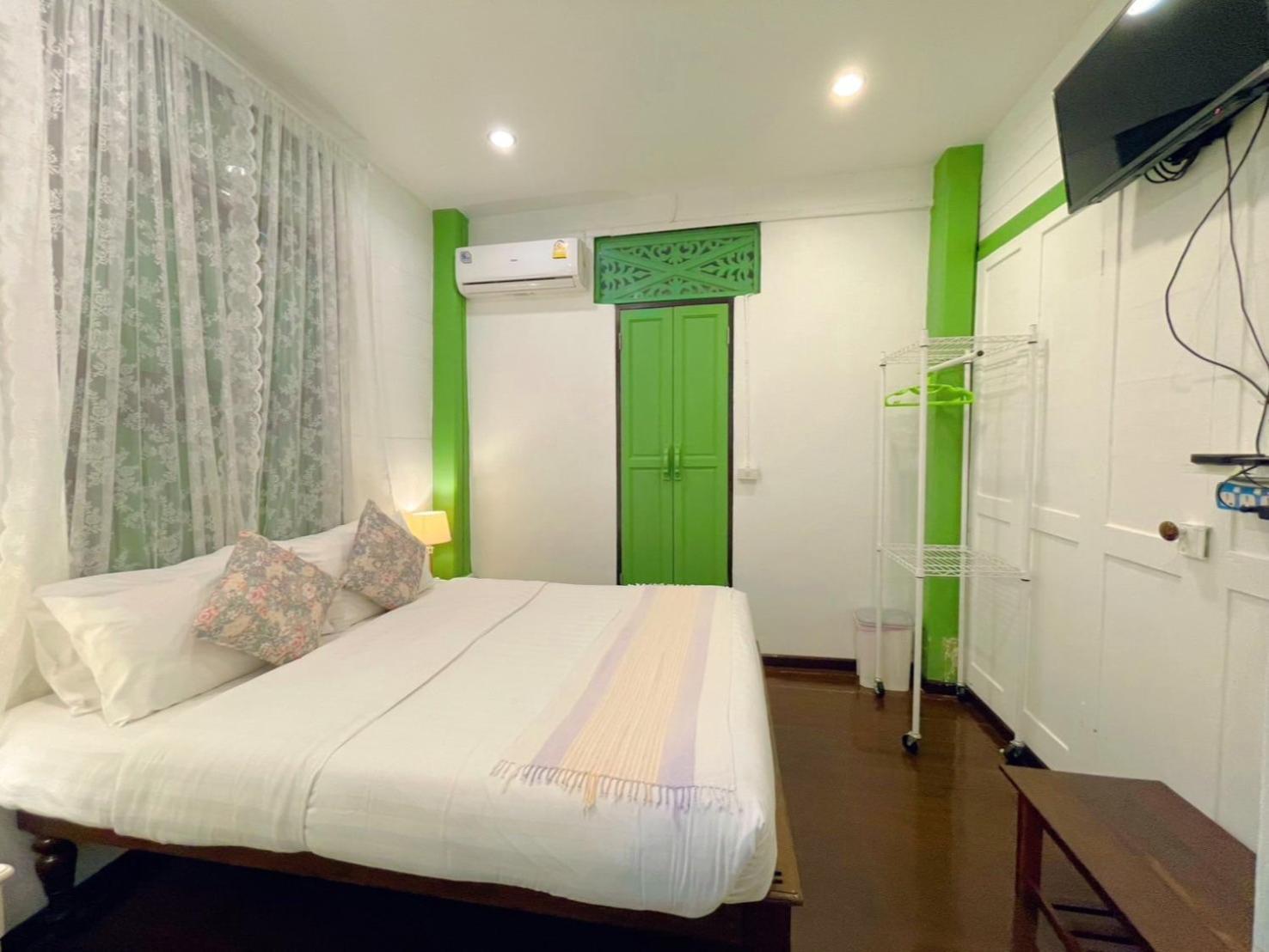 Green Teak House Bangkok Exterior foto
