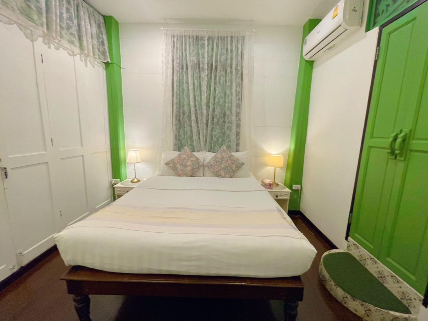 Green Teak House Bangkok Exterior foto