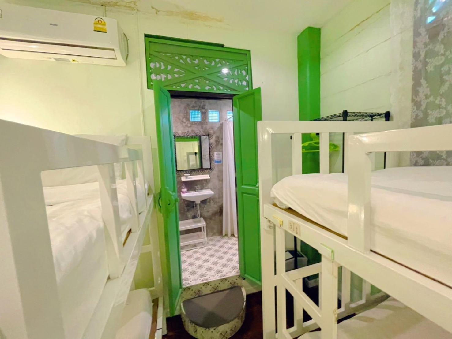 Green Teak House Bangkok Exterior foto