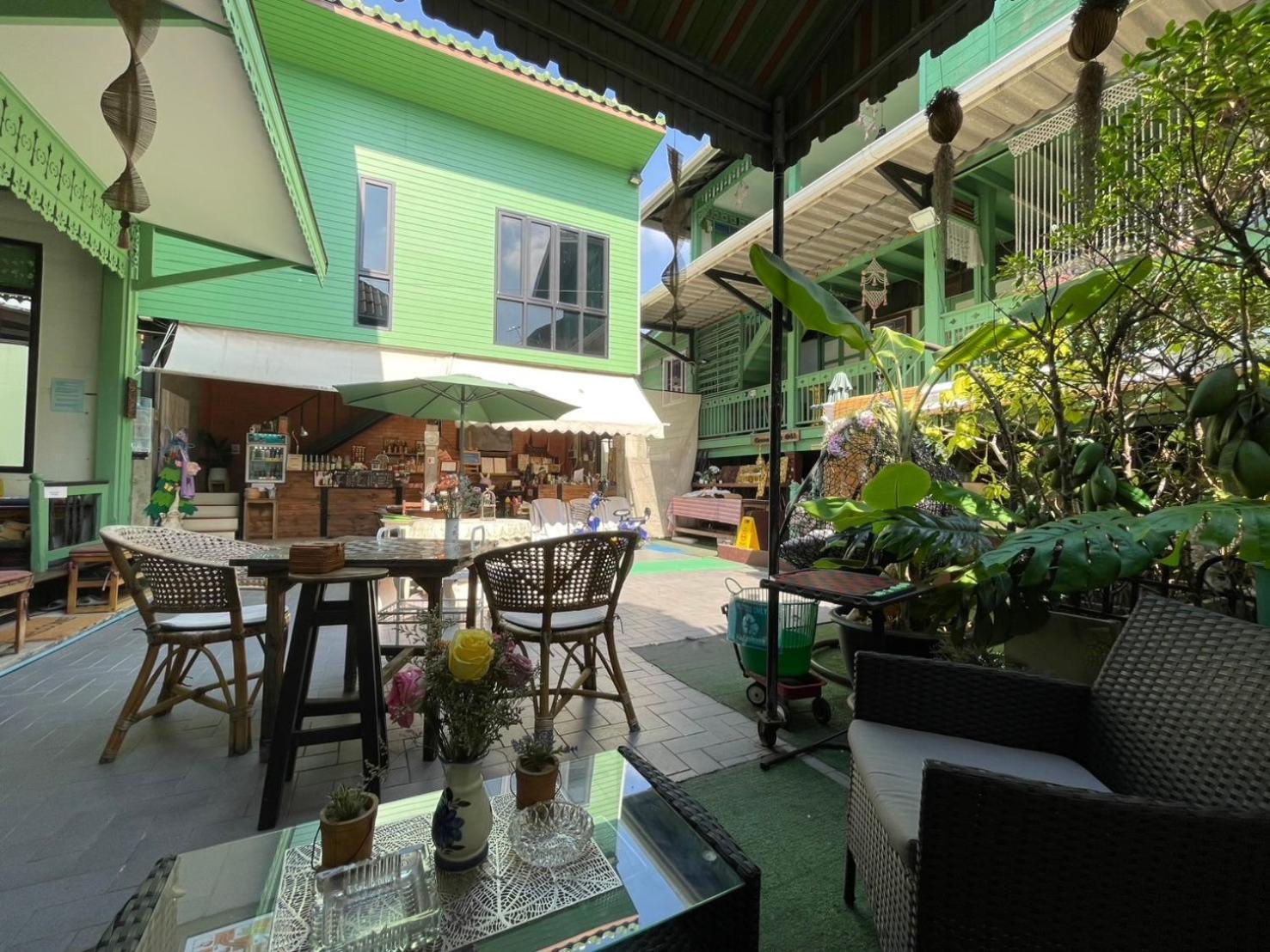 Green Teak House Bangkok Exterior foto