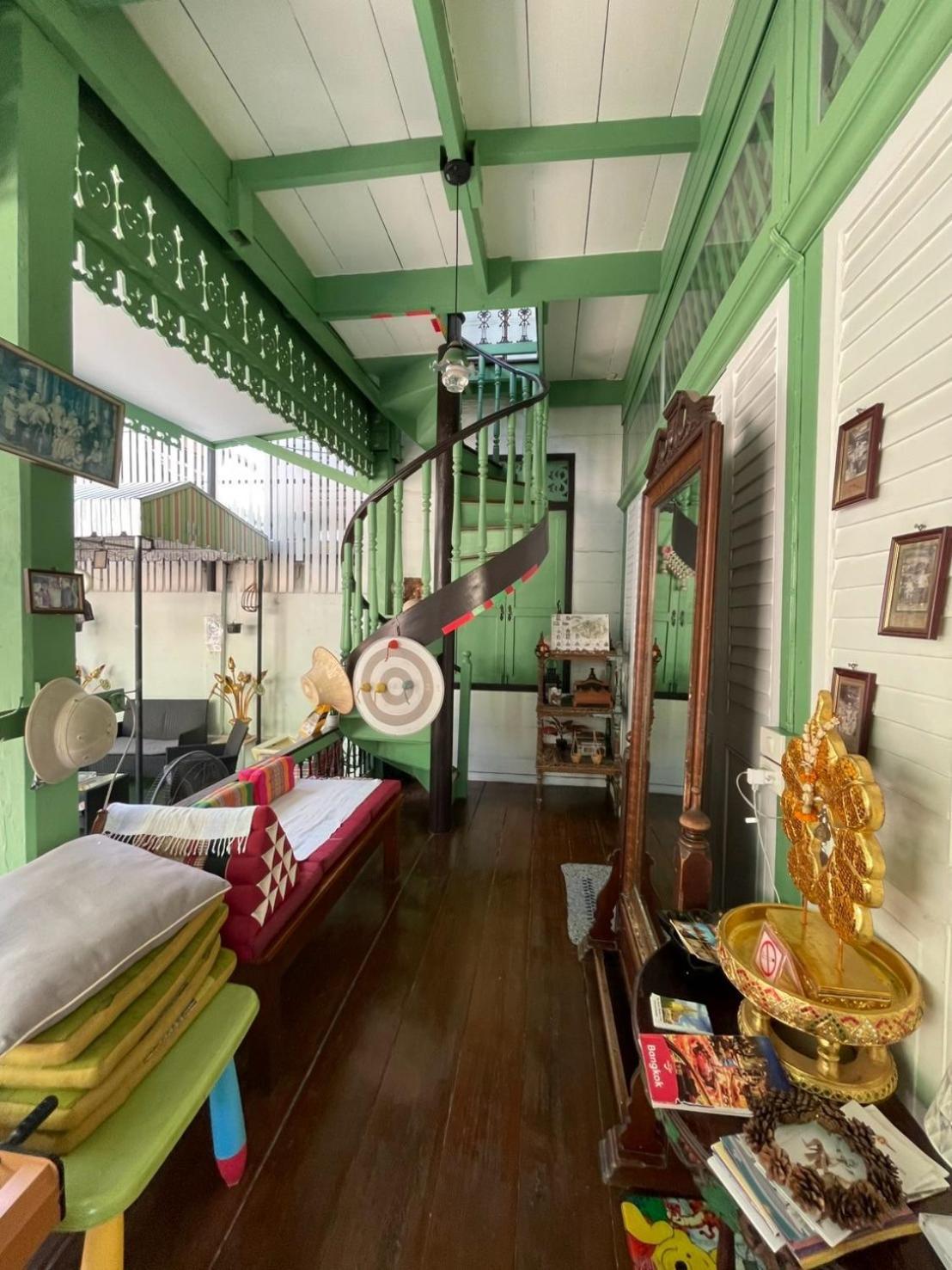 Green Teak House Bangkok Exterior foto