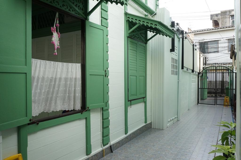 Green Teak House Bangkok Exterior foto
